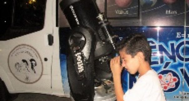 Espigão recebe observação gratuita de astros e estrelas