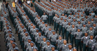 Governador nomeia 107 novos policiais militares e bombeiros