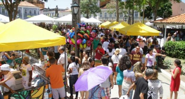 Aulão de zumba agita Feirinha São Luís deste domingo