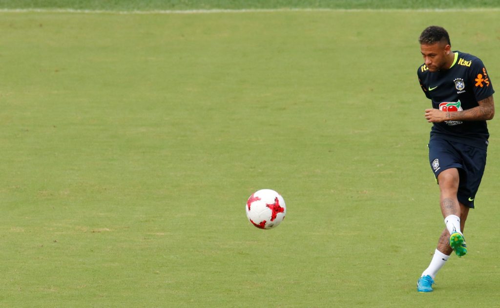 Brasil joga contra a Colômbia nesta terça-feira