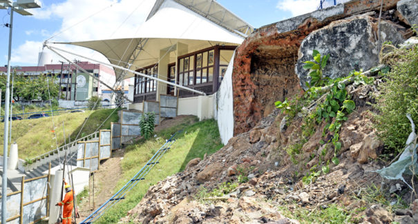 Estrutura do Largo de São Pedro passa por reformas