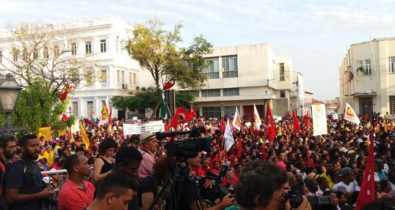 Lula faz ato público na Praça Dom Pedro II