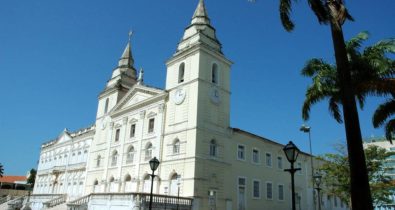 Cantata Natalina acontece nesta terça na Igreja da Sé