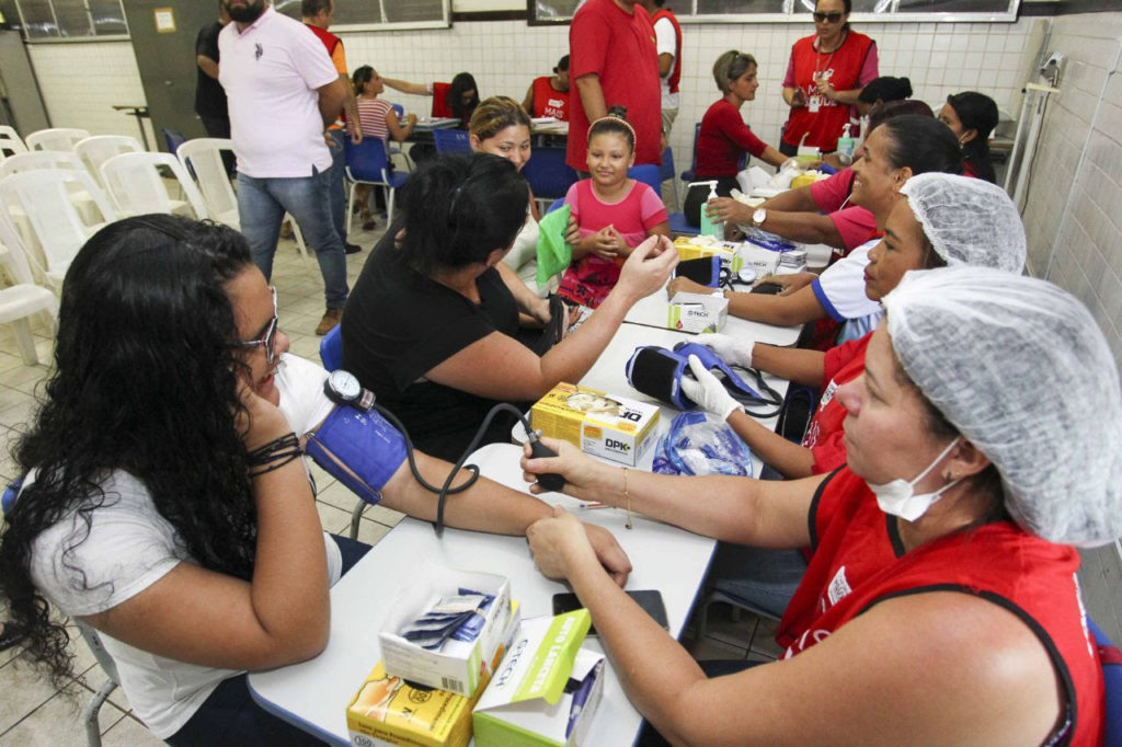 Comunidade do bairro Anjo da Guarda aproveitou os diversos serviços de saúde oferecidos pela segunda edição do Mais Saúde na capital