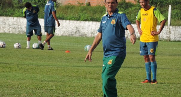 Diá indica jogadores que irão compor elenco em 2018