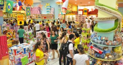 75% dos brasileiros devem ir às compras no Dia das Crianças