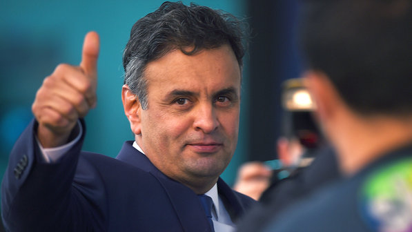 Senadores maranhenses votam para salvar Aécio