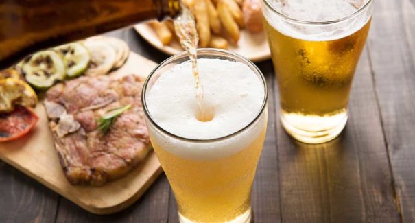 Como o consumo regular de cerveja afeta o coração de forma silenciosa
