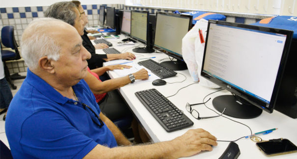 Idosos chegam à melhor idade com vitalidade e vontade de aprender
