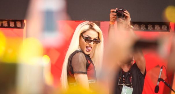 Pabllo Vittar é a nova garota propaganda da Coca-Cola