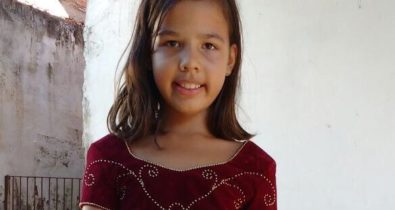 Corpo da menina Alanna é encontrado no quintal de sua casa