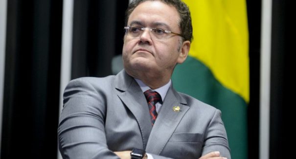 “Minha régua não é a ideológica, mas a da eficiência”, diz Roberto Rocha