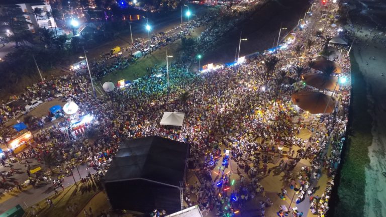 Virada do ano com Shows na Litorânea e Centro