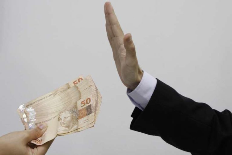 Programa busca diminuir corrupção em empresas