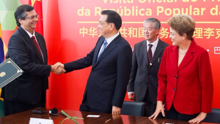 Governo e China assinam acordo para criação de parque