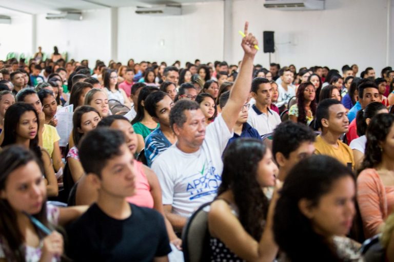 “Programa Aulão” promove revisões para o Enem, em São Luís e Imperatriz