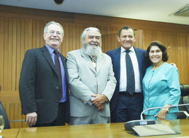 Ruy Palhano recebe homenagem da ALEMA