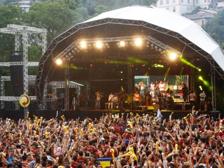 6 dias de festa no Carnaval Universitário de Ouro Preto