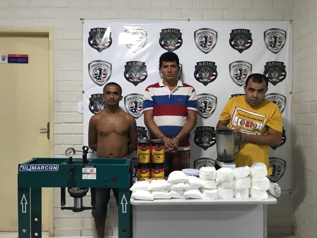 Polícia apreende cocaína avaliada em R$ 300 mil em laboratório no Anil