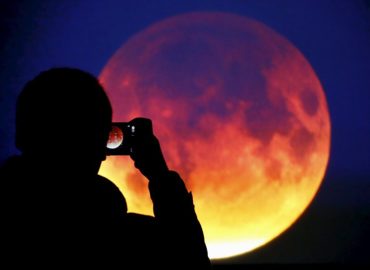 Hoje tem Superlua, Lua Azul e Eclipse