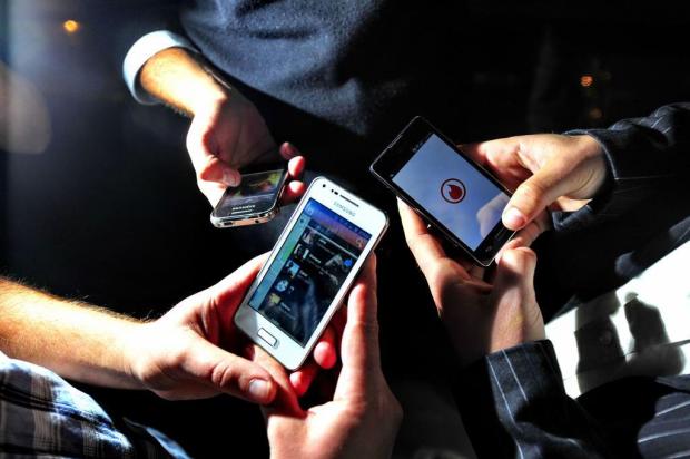 “Não vejo problema nenhum em conhecer alguém pela internet”