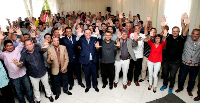 Em evento, PRB abre as portas para o PSDB