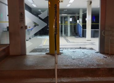 Bandidos explodem agência do Banco do Brasil em Zé Doca