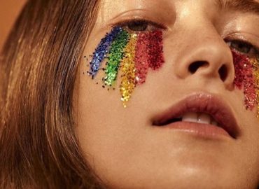 Maquiagem com glitter para o Carnaval: dicas e 12 fotos para se inspirar