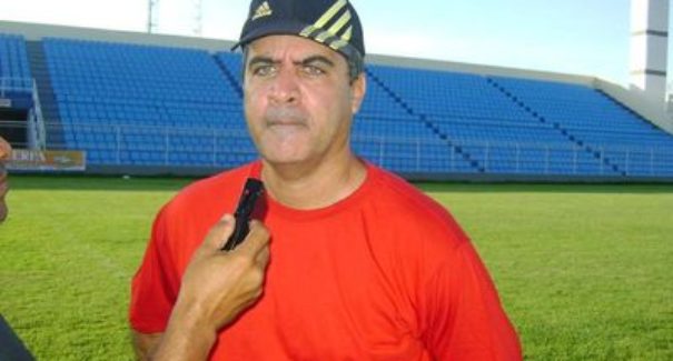Vinicius Saldanha é o novo técnico do Imperatriz
