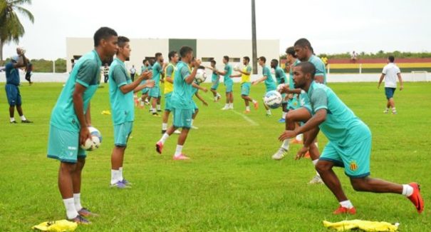 Sampaio enfrenta Coritiba na estreia do Campeonato Brasileiro