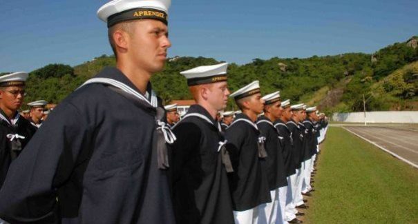 Carreira Militar: Mais de 1.200 vagas abertas na Aeronáutica e Marinha