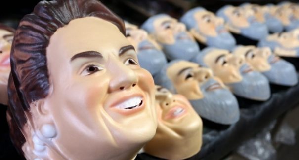 Mascaras de políticos são pouco procuradas nesse carnaval
