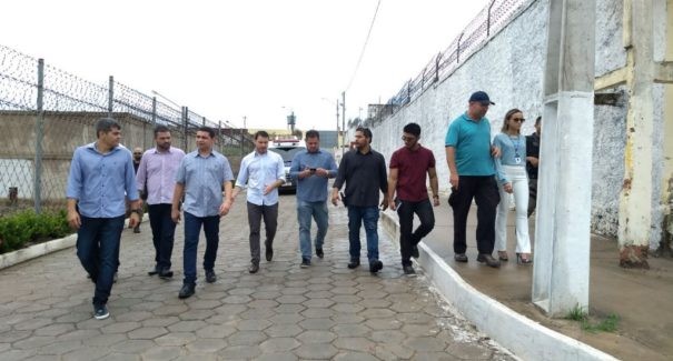Detentos trabalharão em reformas de praças esportivas