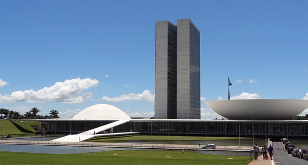 Disputa para o Senado em 2018 vira guerra paralela