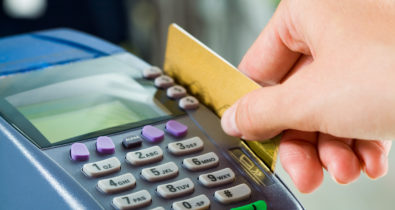 Imposição de valor mínimo para pagamento no cartão é prática abusiva, diz PROCON