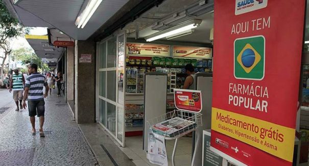Ministério da Saúde reduz repasse de recursos à Farmácia Popular