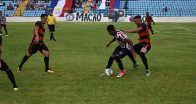 Moto enfrenta MAC com mesma formação do último jogo