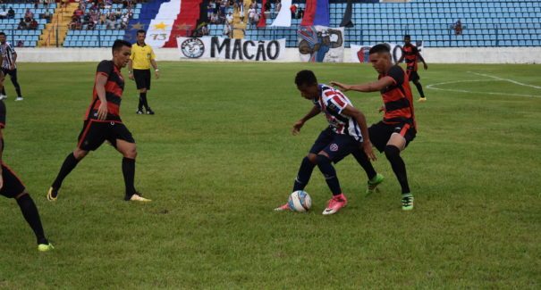 Moto enfrenta MAC com mesma formação do último jogo
