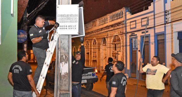 Blitz Urabana retira publicidade irregular do centro