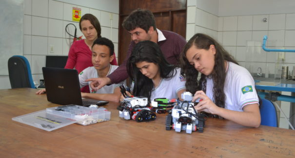 Estudantes maranhenses participam de olimpíadas de robótica