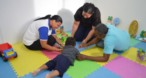 Centro ajuda famílias de crianças com deficiência