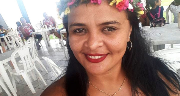 Mulher que levou 18 facadas terá alta da UTI nos próximos dias