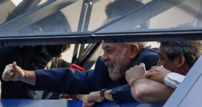 Lula passa segunda noite no Sindicato dos Metalúrgicos