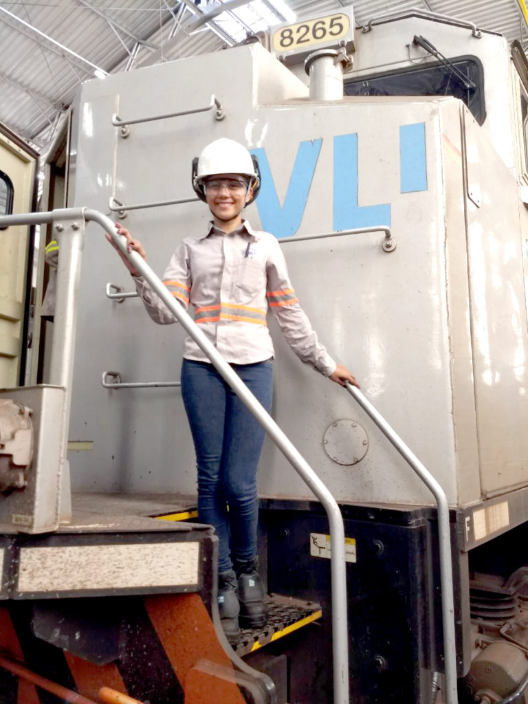Luana Passos - Mecânica de Locomotivas (Foto: Reprodução)