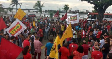 Grupos protestam em São Luís contra a prisão de Lula