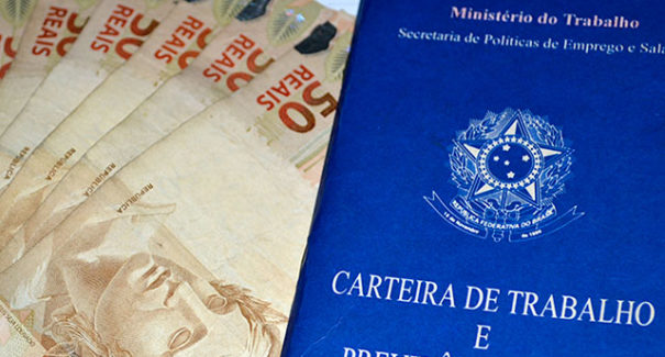 Senado aprova proposta que permite saque do FGTS a quem pede demissão