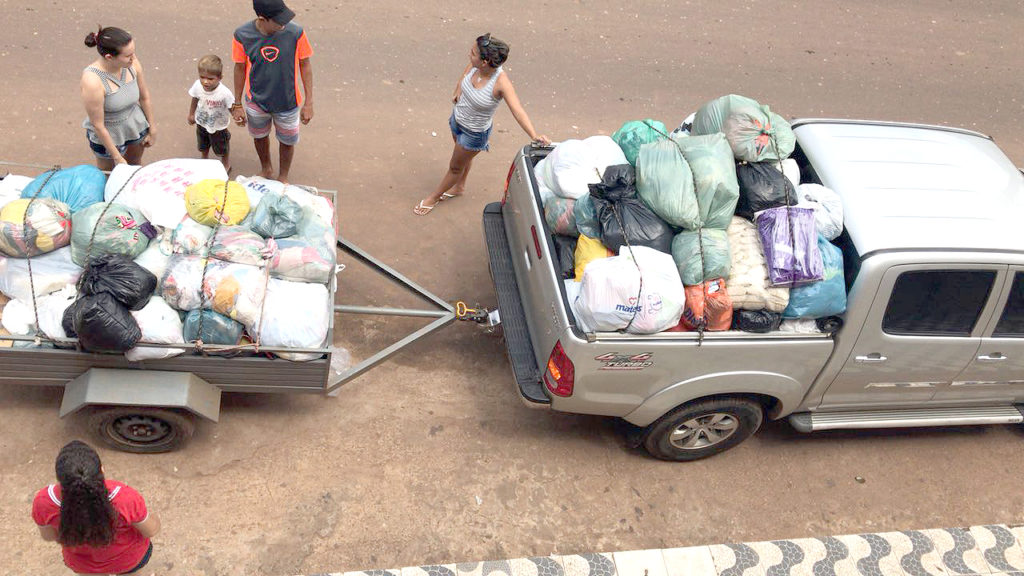 Parte da cidade ficou destruída pela enchente, mas começa a se recuperar com mutirão feito por moradores. Foto: Bruna Pessoa