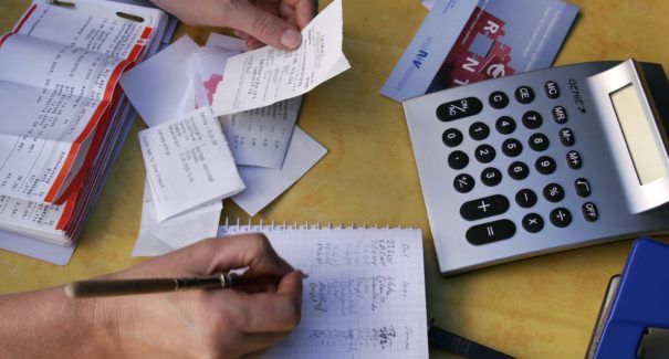 Inflação para famílias com renda mais baixa acumula taxa de 4,17%