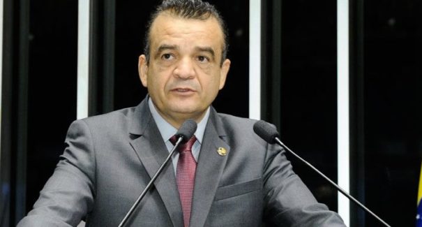 Conheça Pastor Bel: O senador de 120 dias