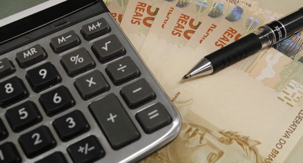Empresa ensina como identificar mitos e verdades sobre dívidas